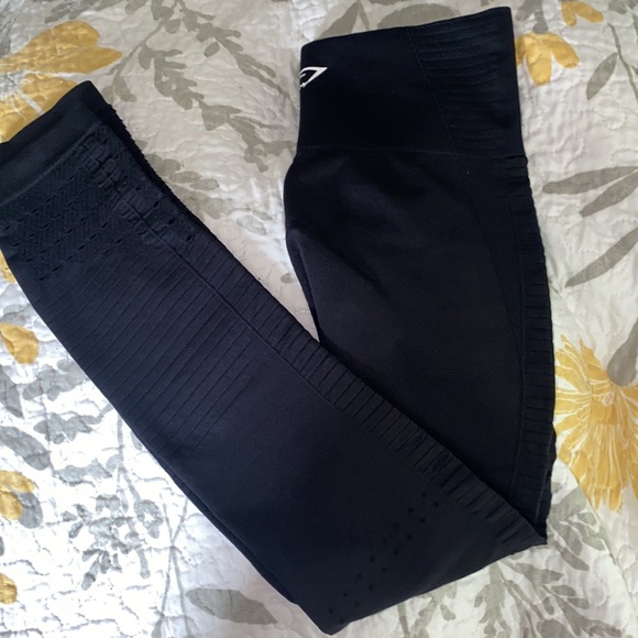 Gymshark Energy + Seamless Leggings size small - Picture 3 of 5